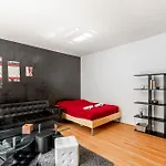 Guestready - Airy Studio With Courtyard View